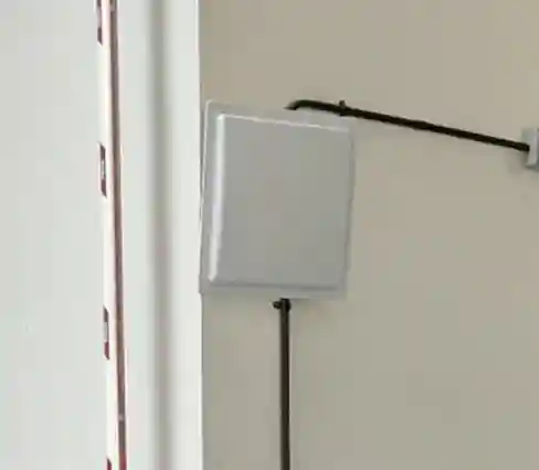 UHF Readers